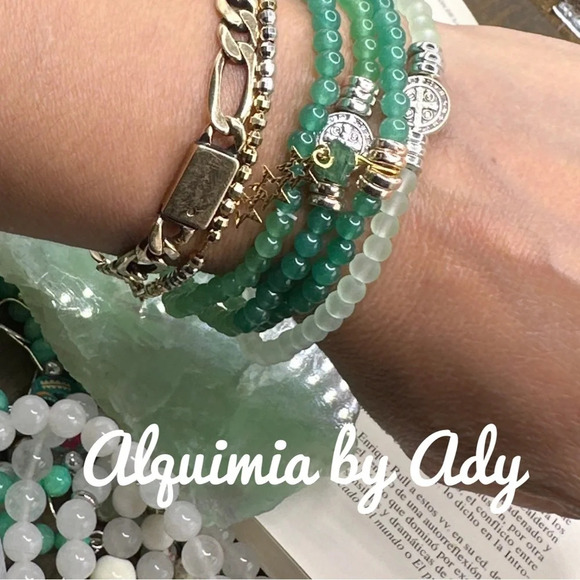 Alquimia Green Beaded Bracelet with Gold Charm - Picture 2 of 4